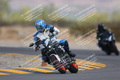 media/Sep-11-2022-SoCal Trackdays (Sun) [[81b7e951af]]/Turn 5 (1110am)/